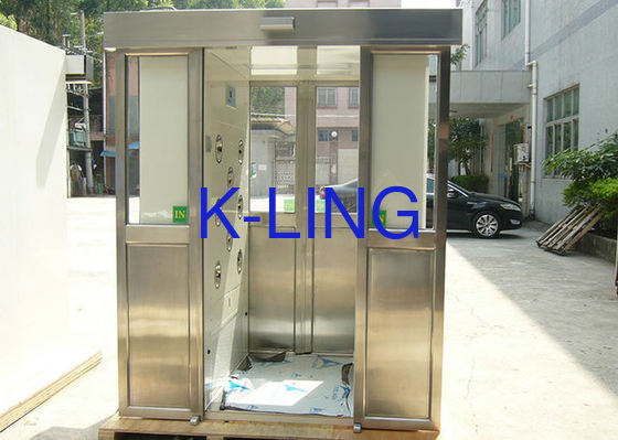 ক্ষমতা স্টেইনলেস স্টীল এয়ার শাওয়ার জরুরী স্টপ বোতামের সাথে 1-2 জন ক্ষমতা 50Hz/60Hz ফ্রিকোয়েন্সি