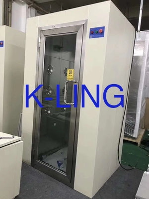 নিয়ন্ত্রিত ক্লিনরুম দূষণ প্রতিরোধের জন্য ম্যানুয়াল সুইং ডোর স্টেইনলেস স্টীল 304 এয়ার শাওয়ার